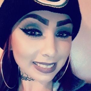 Meet your Posher, Sabrina